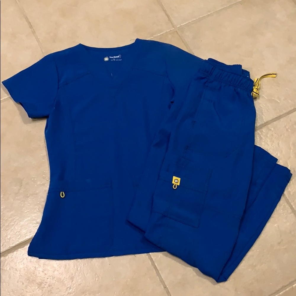 WonderWink scrub set royal blue